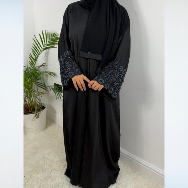 Arwa Abaya