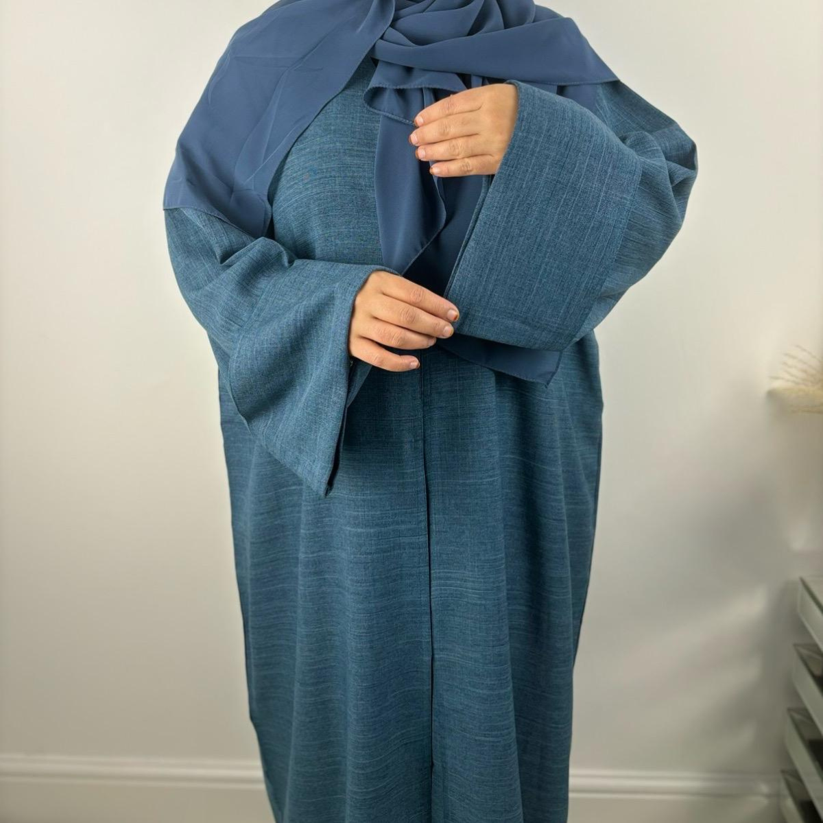 Rawdah Linen Open Abaya