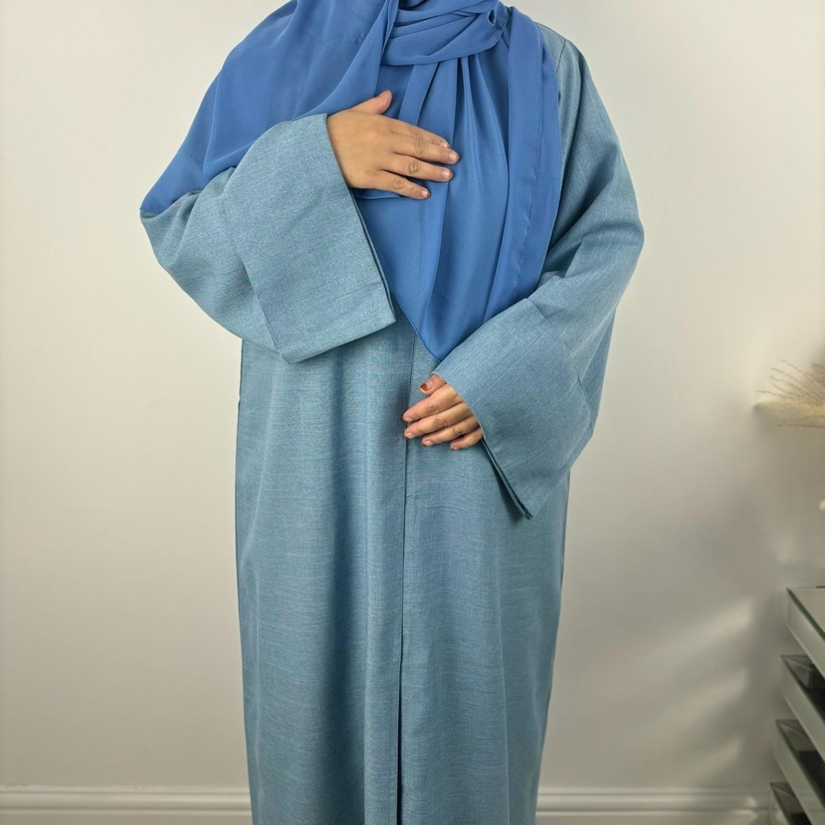 Rawdah Linen Open Abaya