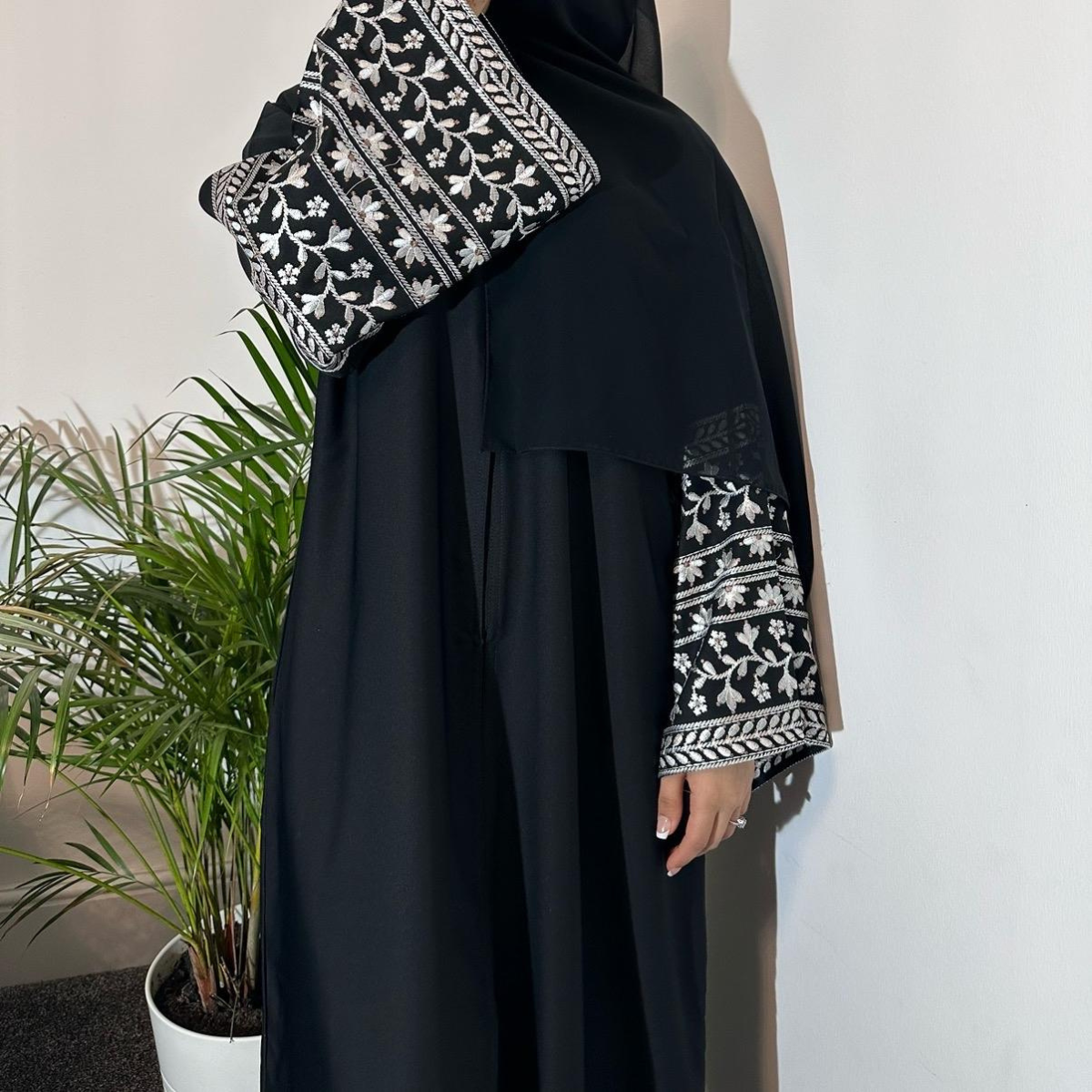 Amirah Abaya