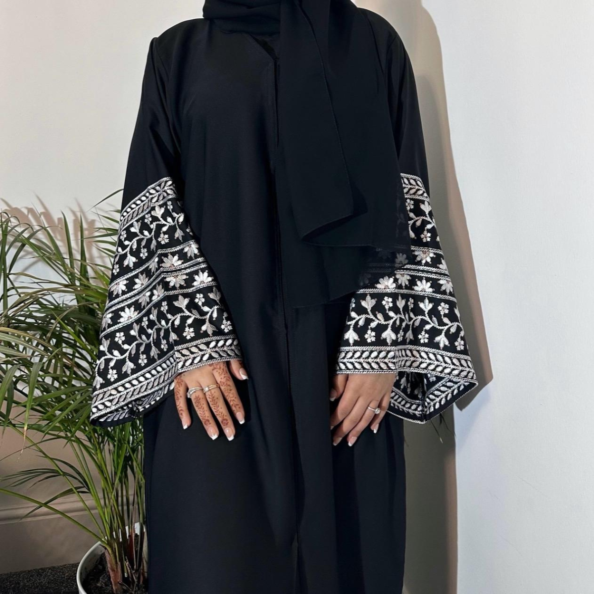 Amirah Abaya