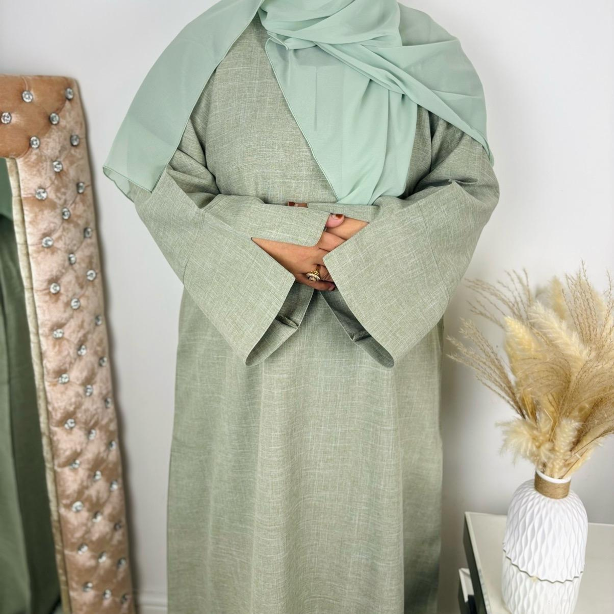 Rawdah Linen Closed Abaya