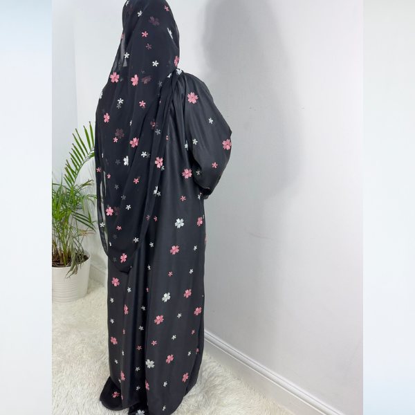 Warda Abaya with Embroidered Hijab