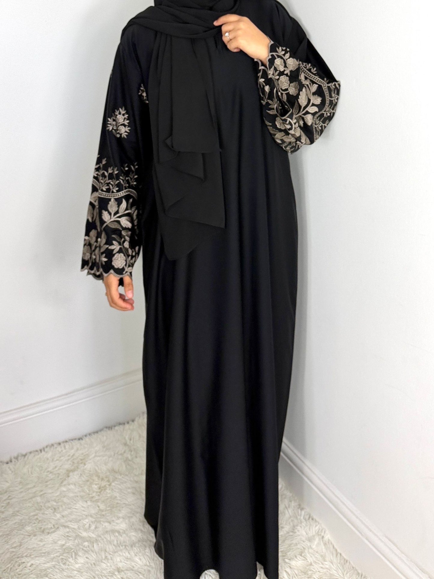 Maira Abaya