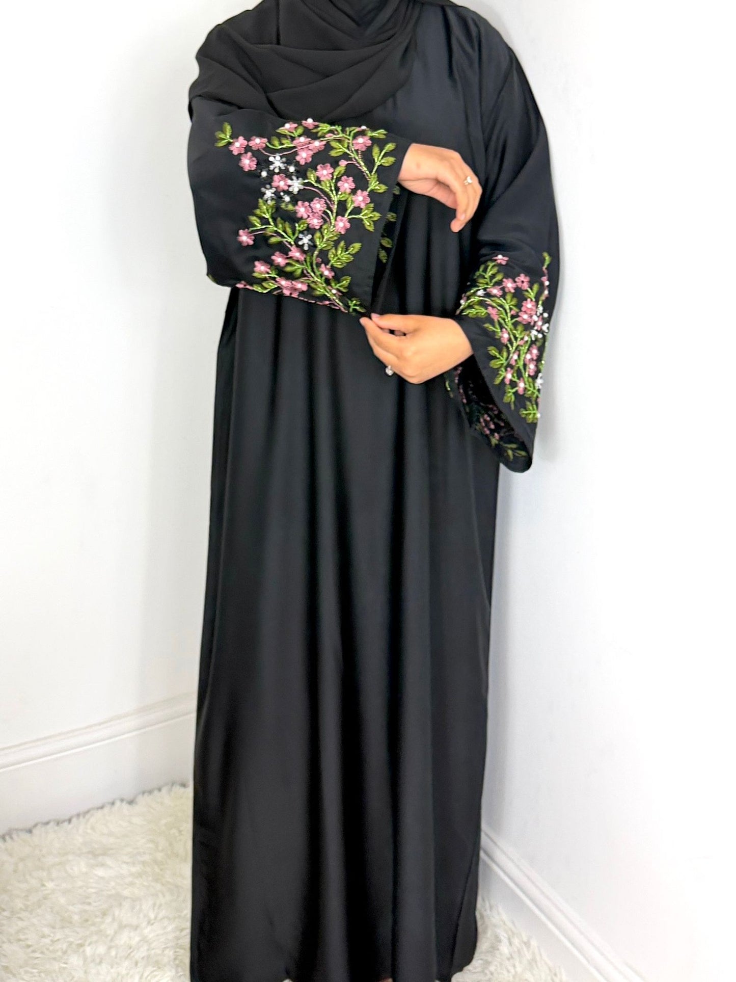 Raina Abaya