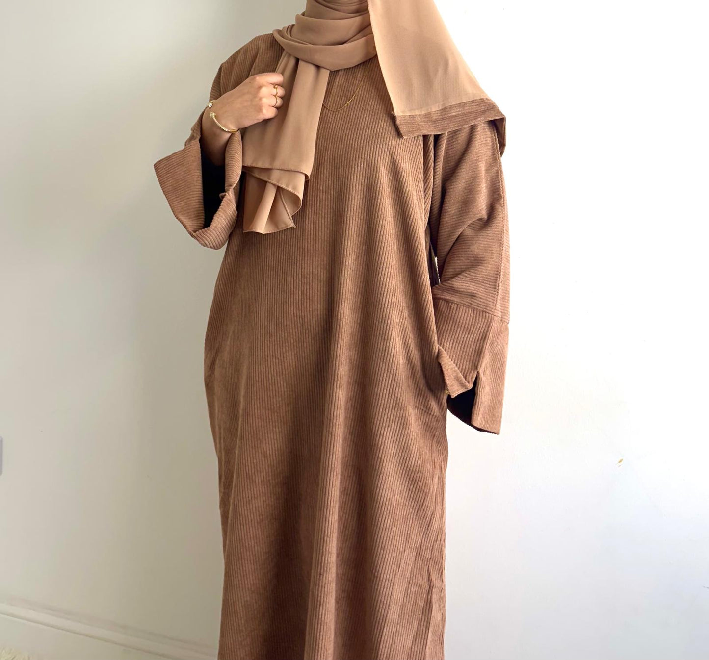 Rawdah Corduroy Abaya